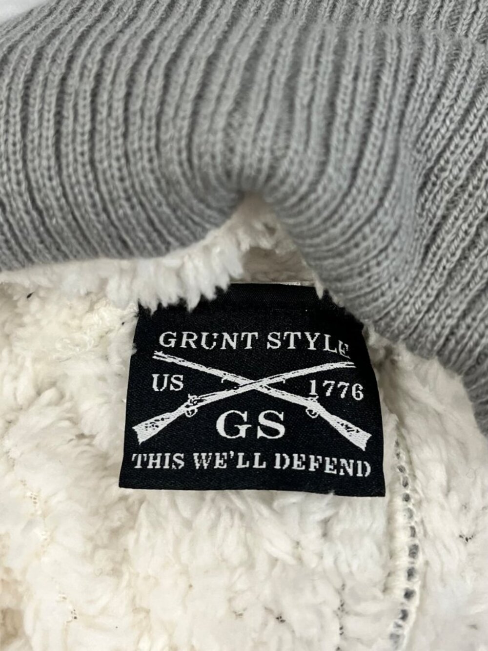 Grunt Style Embroidered Script Cable Knit Beanie NWT Heather Grey Plush Lined - Picture 3 of 4